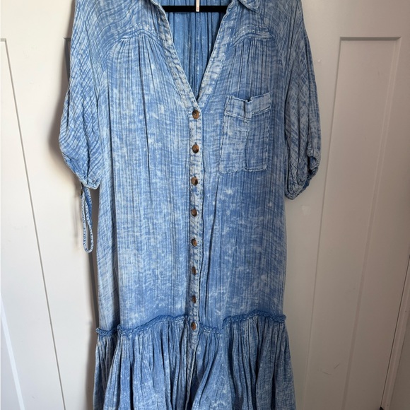 Free People Maya Midi Shirt Dress in a blue wash in size xs, fits very oversized - Picture 3 of 6